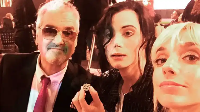 Roberto con sus hijos, Felipe y Tamara