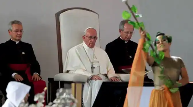 El Papa pidió "verdad y justicia" para los millones de víctimas del conflicto armado