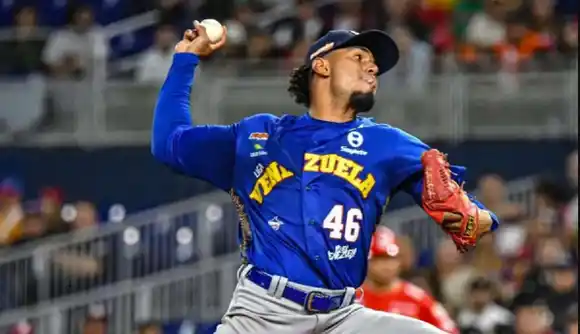 Oswaldo Guillén y Tiburones de La Guaira HACEN HISTORIA al ganar la Serie del Caribe 2024