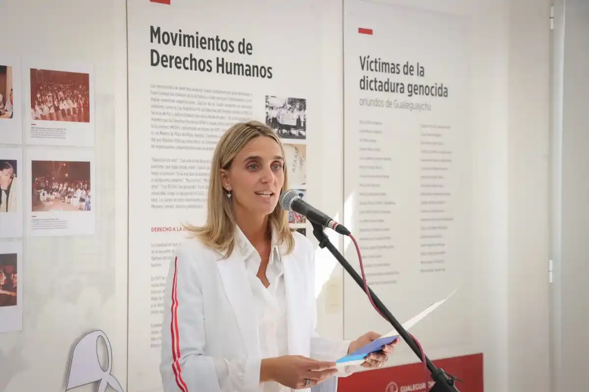 Inauguraron la muestra Memoria, Verdad y Justicia en PAMI Gualeguaychú