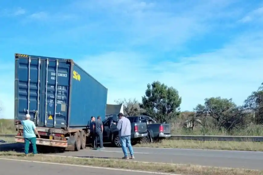 Accidente en la Isla Talavera: hay dos personas fallecidas tras un múltiple choque