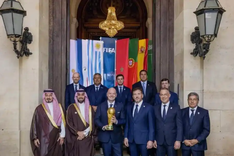 Sudamérica entregó a FIFA los documentos de candidatura para el próximo Mundial 2030