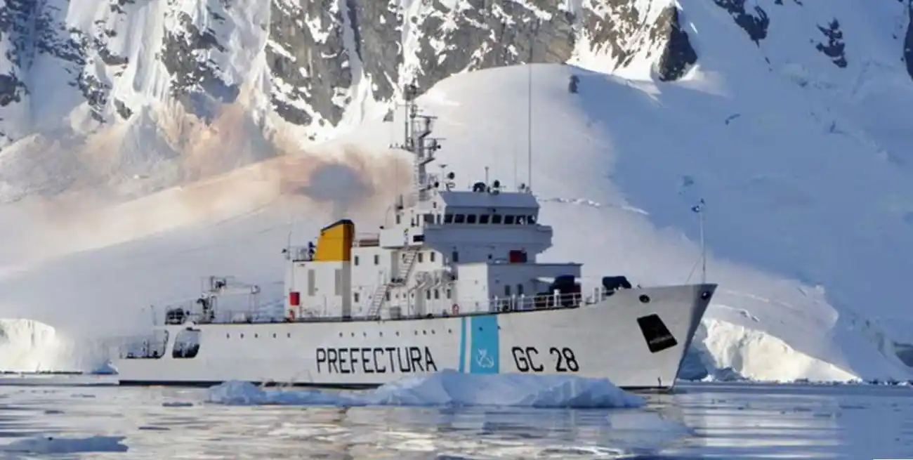 La Prefectura Naval Argentina (PNA) realiza un operativo de seguridad marítima