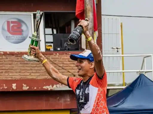 El piloto sanfrancisqueño logró un nuevo título en su historial.