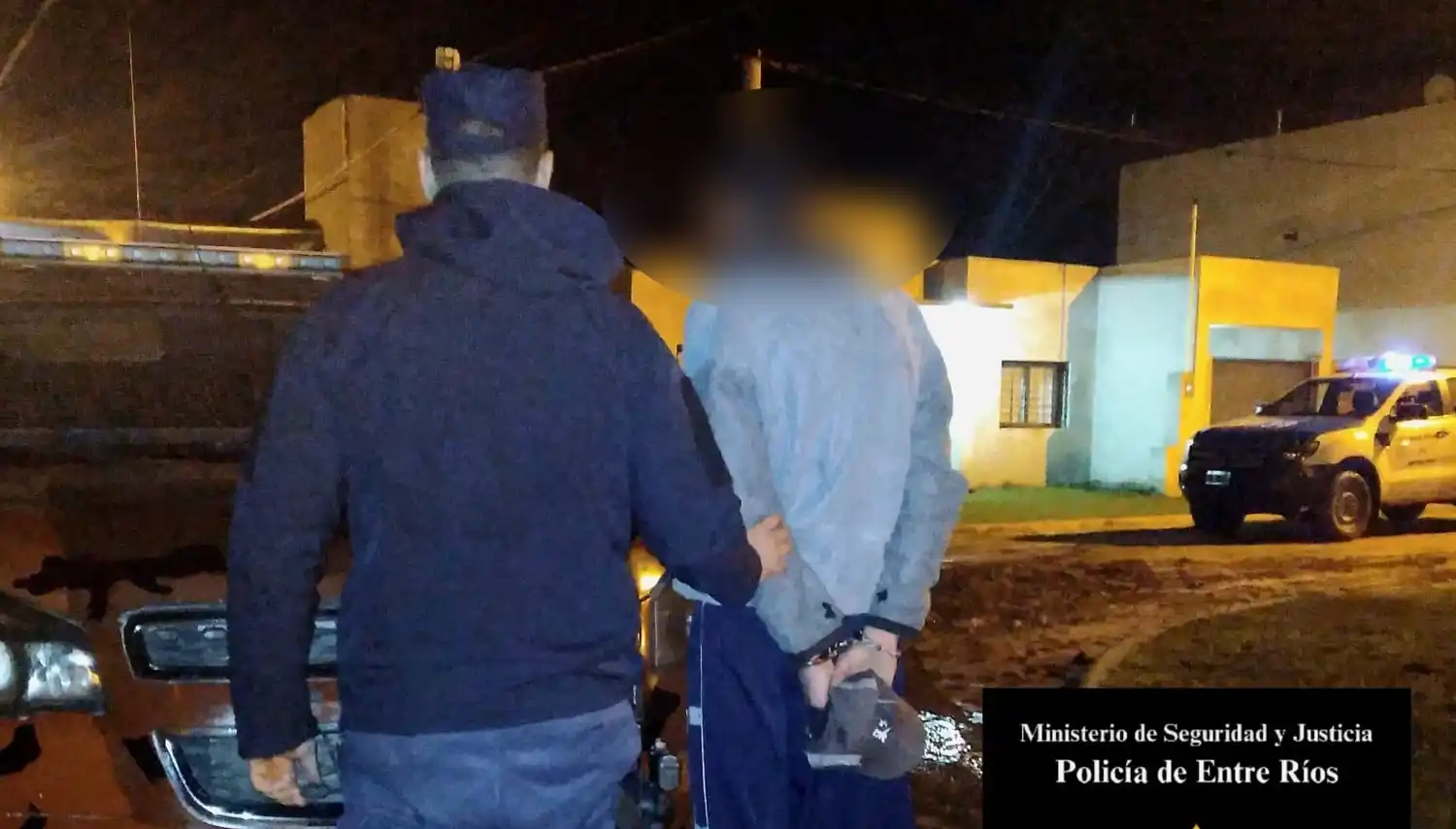 Atraparon a un hombre robando en el barrio 90 viviendas