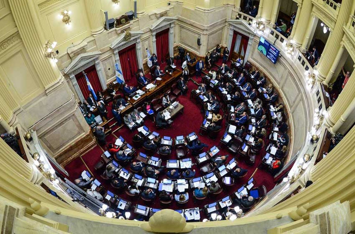 Senadores y diputados realizarán su primera sesión virtual