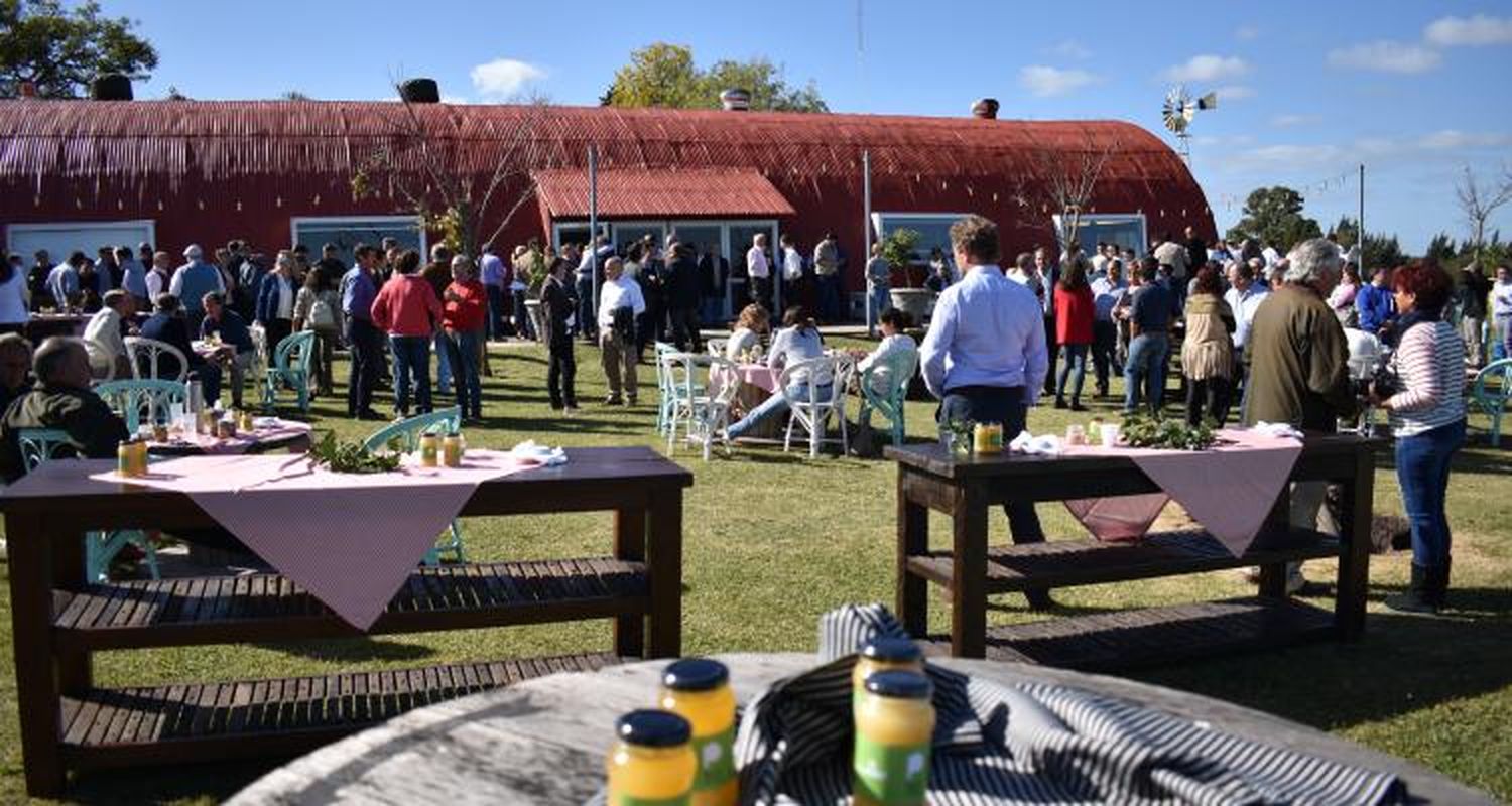 Agro2023: Funcionarios, productores y empresarios analizaron la agroindustria del futuro en La Santina