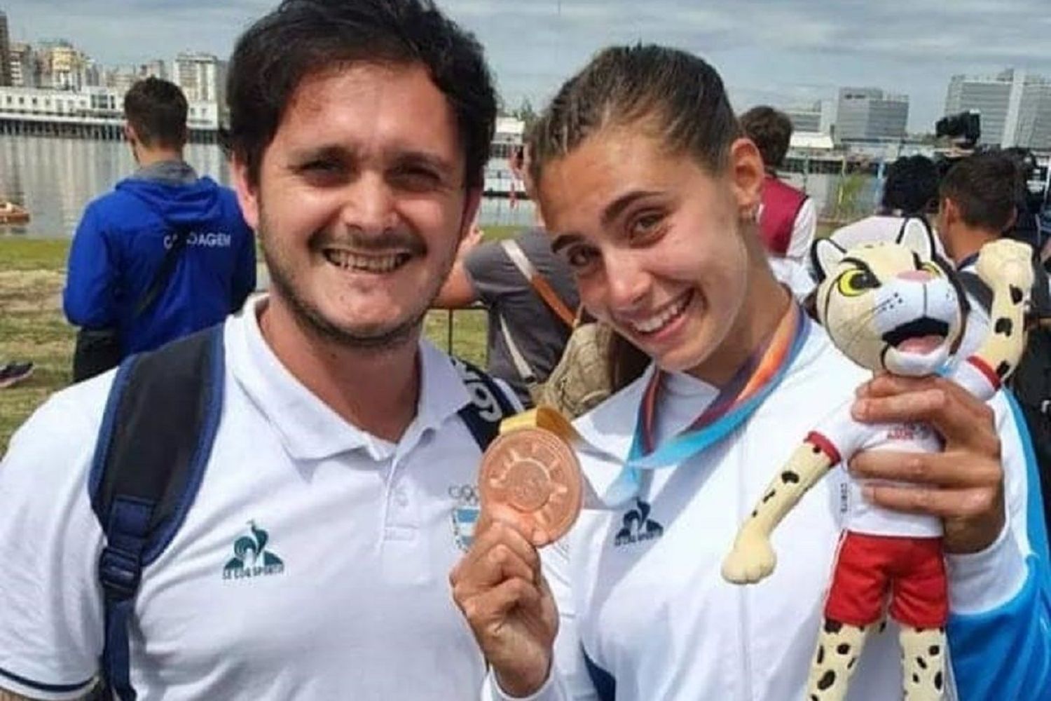 La gualeguaychuense Martina Vela se metió entre las nueve mejores palistas del mundo