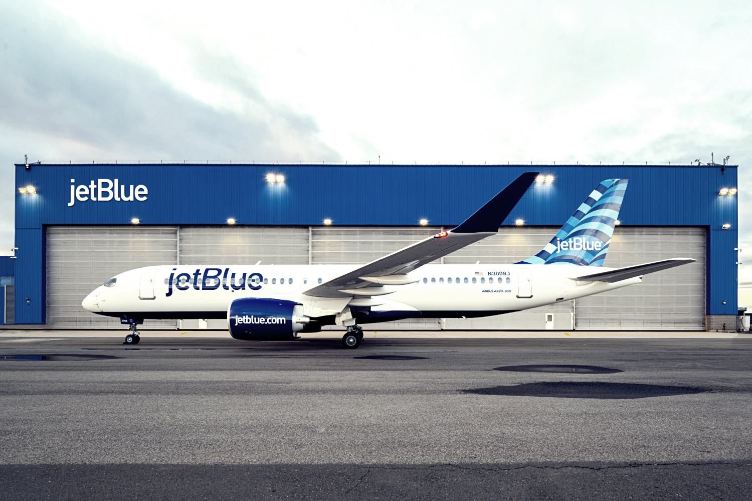 JetBlue incorporó el Airbus A220 al servicio regular