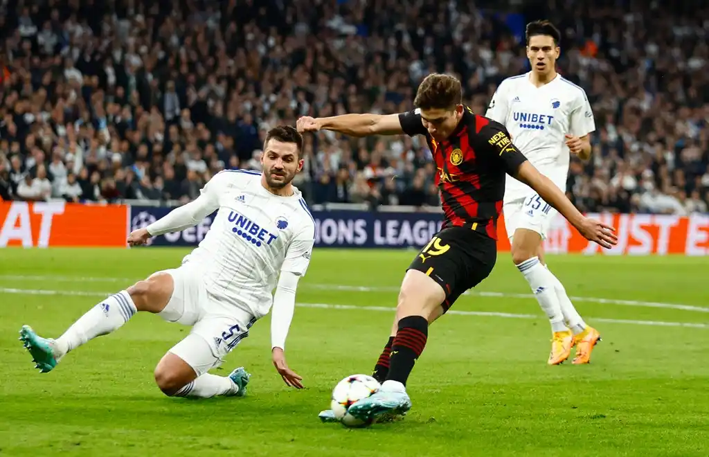 Julián Alvarez no pudo pesar en el ataque del City.