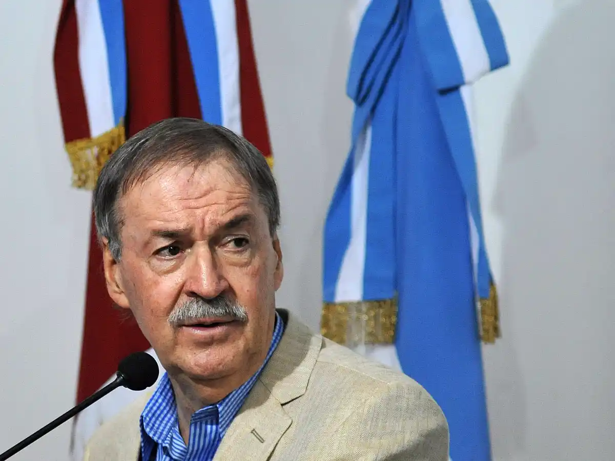 Schiaretti anticipó su regreso de vacaciones