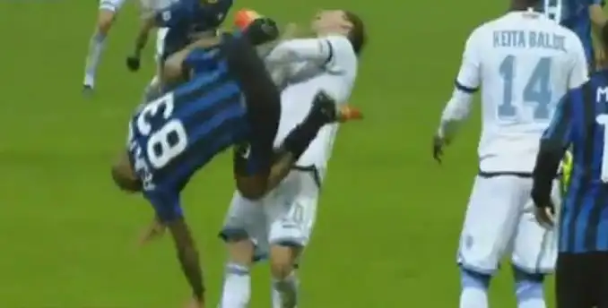 VIDEO: la brutal patada en el rostro que recibió Lucas Biglia