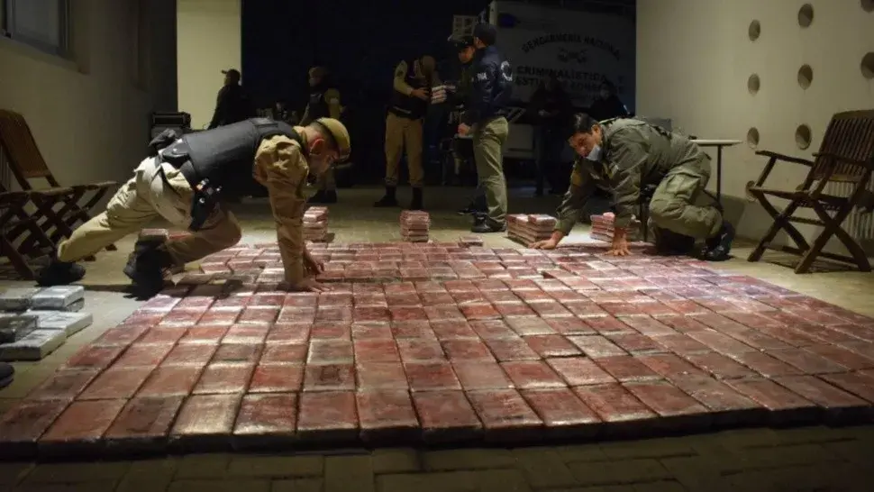 Desbarataron una banda narco que estaba por enviar más de 1500 kilos de cocaína en barco a Europa