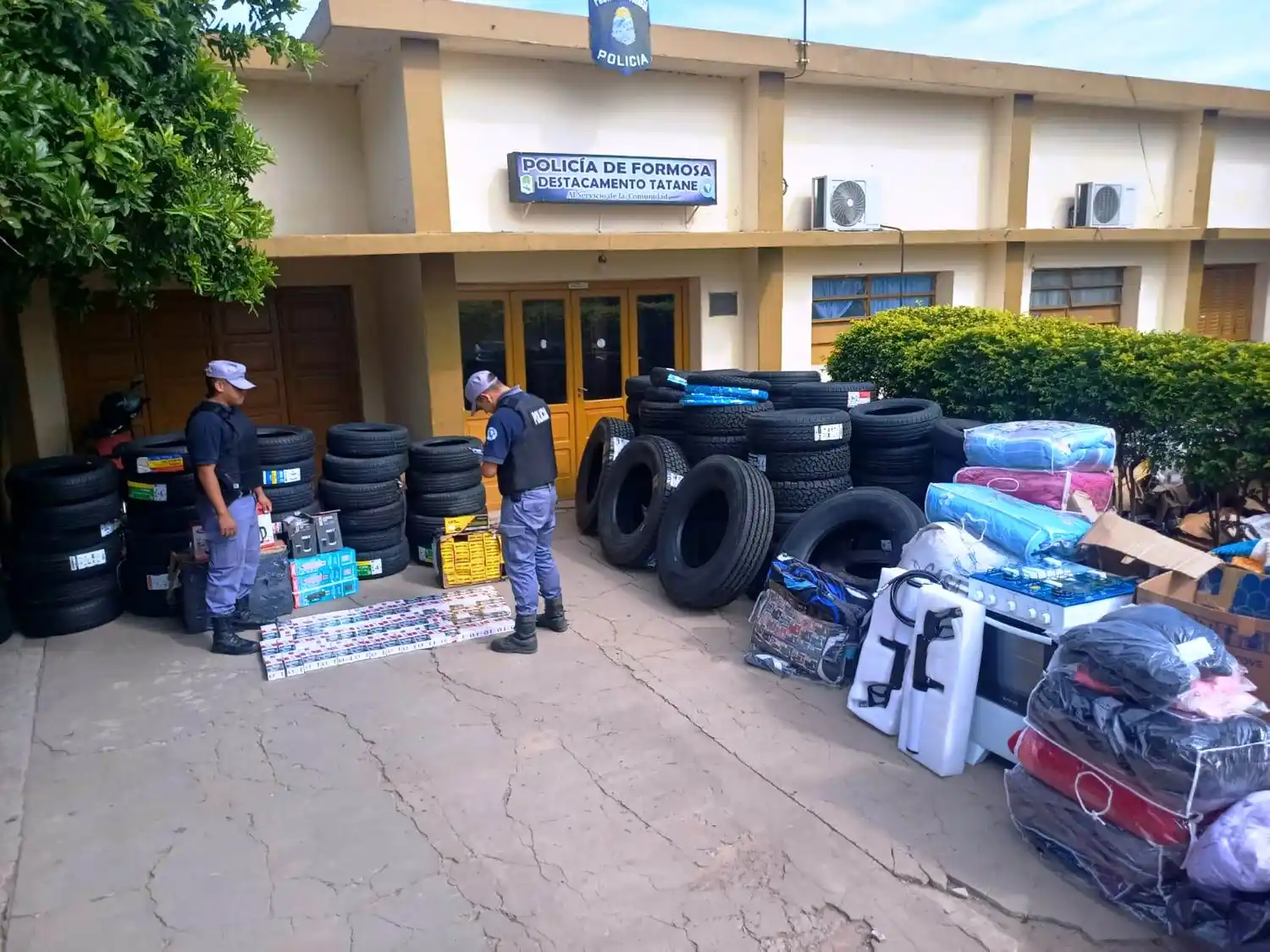 La Policía detectó a dos camiones que transportaban mercaderías de contrabando por más de $48 millones.