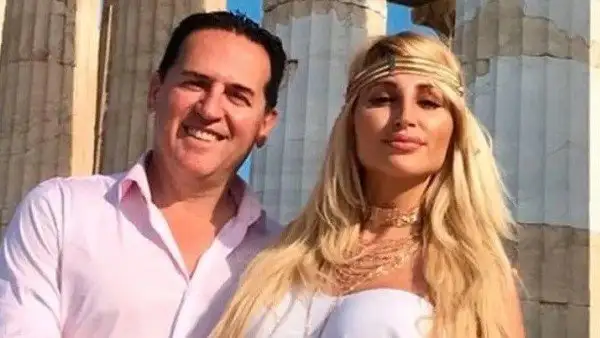 Vicky Xipolitakys sería desalojada de su lujoso departamento por falta de pago