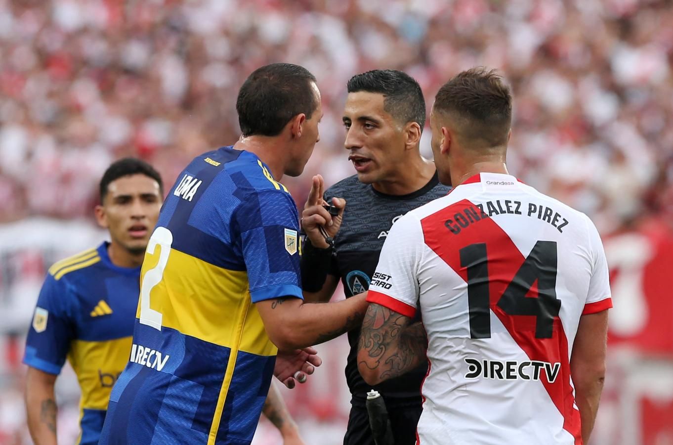 Falcón Pérez dirigió en el empate 1-1 en el Monumental el pasado 25 de febrero.
