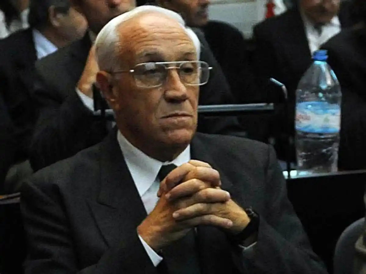 Condenaron a 24 años de prisión al Tigre Acosta por delitos sexuales contra secuestradas en la ESMA