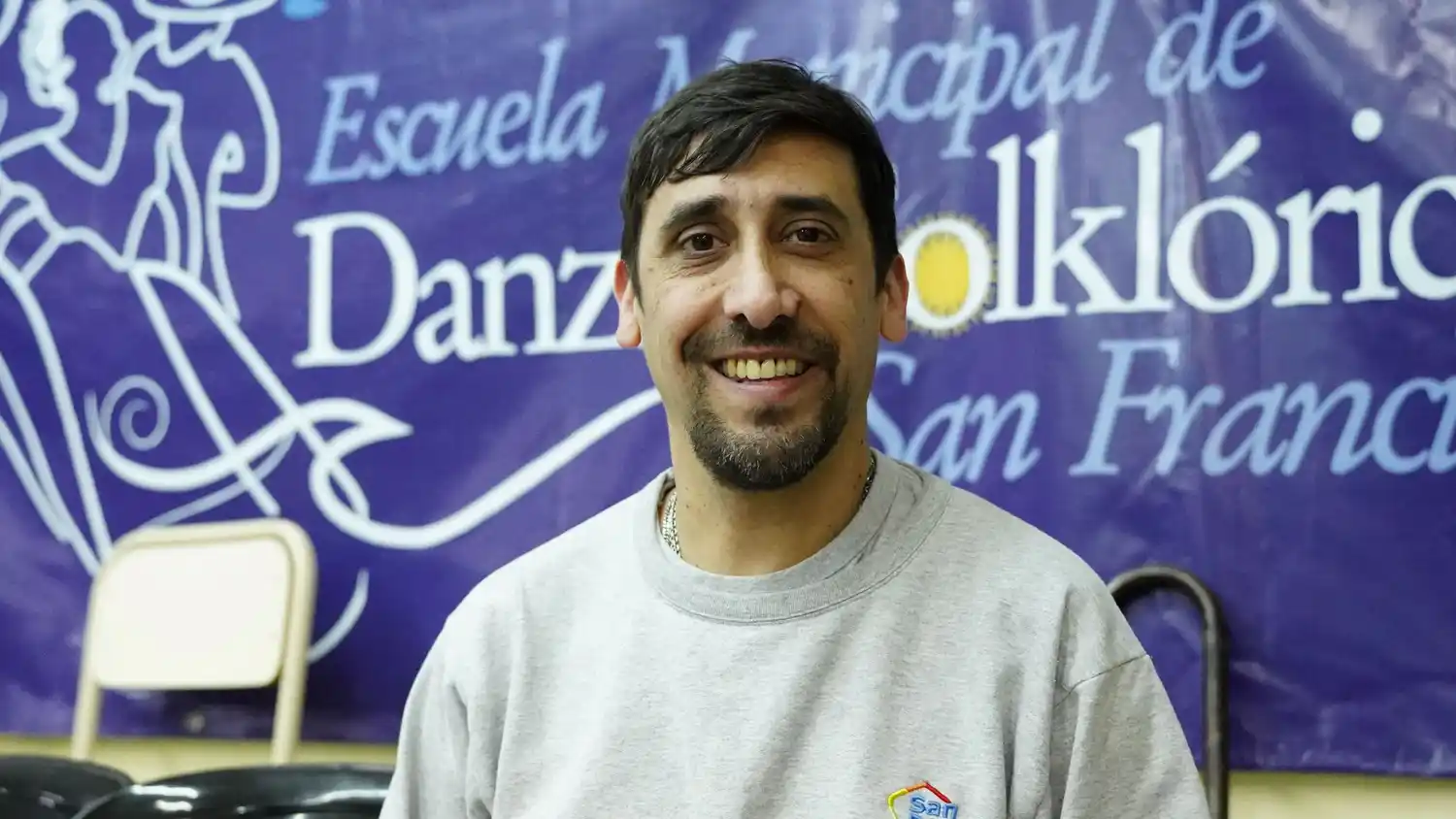 De sus primeros pasos en danza a liderar una escuela premiada a nivel nacional.