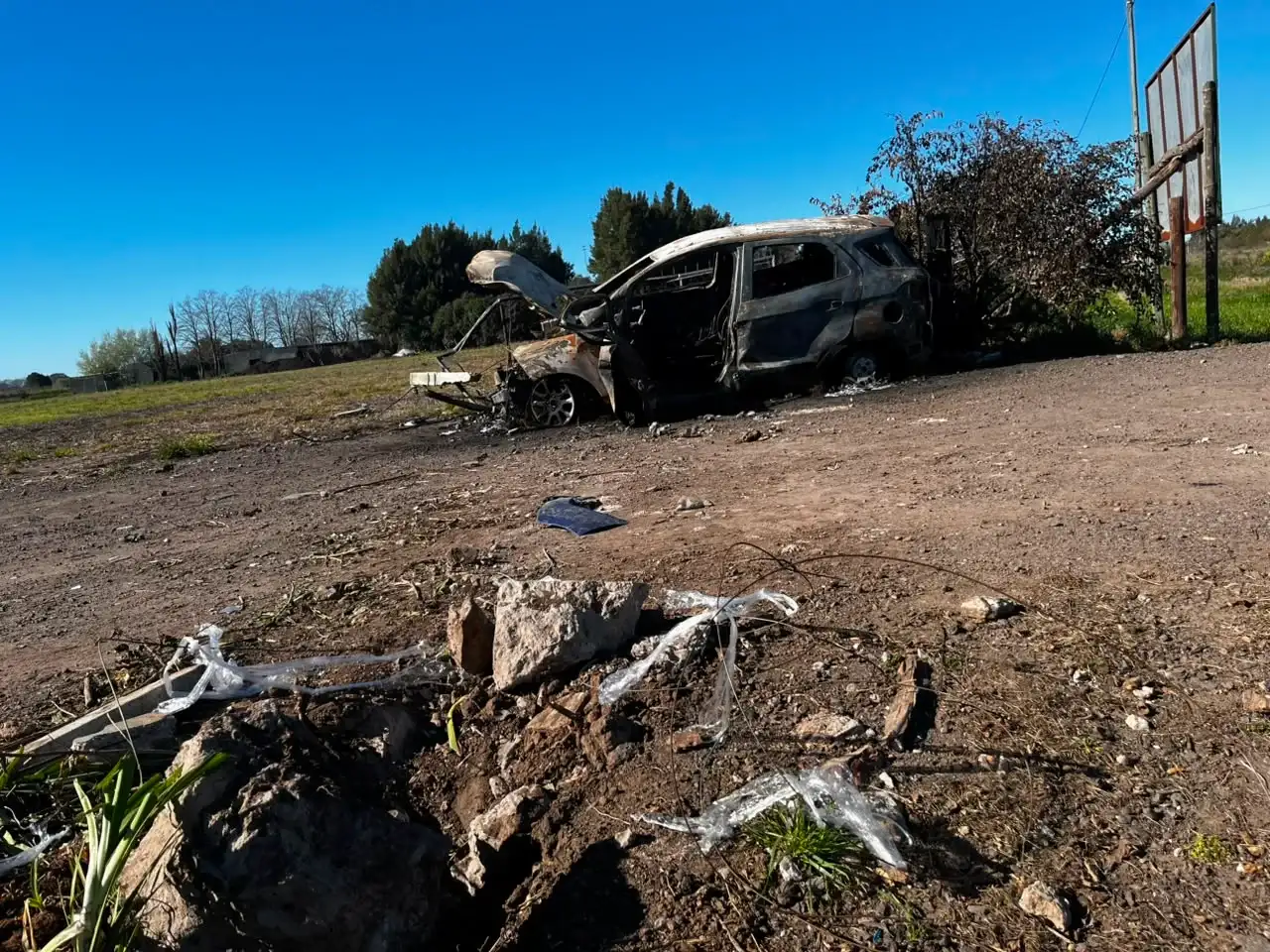 Despiste e incendio en ruta 1001: la reconstrucción del hecho tiene como hipótesis que todo fue intencional