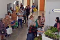 El inicio del puesto de verduras del Mercado Municipal fue un éxito