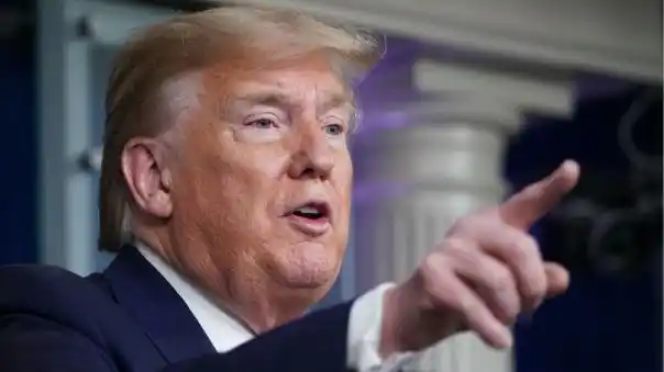 Trump criticó a los gobernadores por su gestión de la pandemia