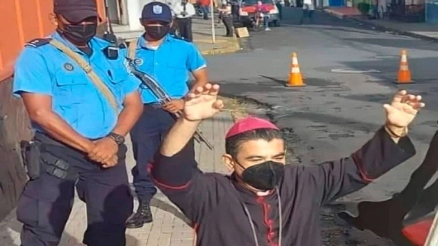 ¡CONSPIRACIÓN! Acusan a obispo crítico del gobierno en Nicaragua