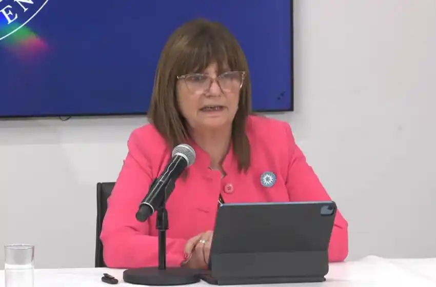 Bullrich aspira a lograr acuerdos en el Congreso con "los bloques que quieren el cambio"