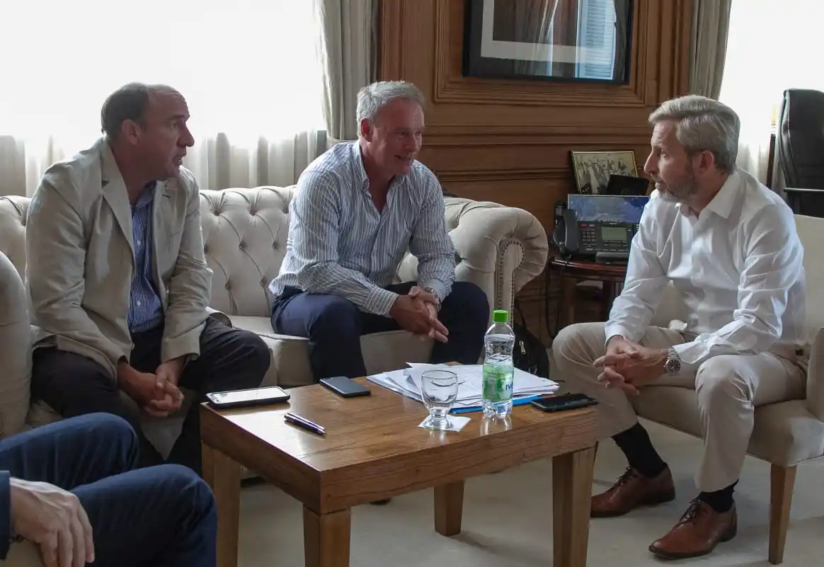 Vitor y Schneider se reunieron con Frigerio