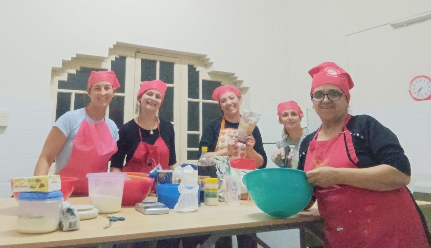 Los talleres de cocina se realizan una vez por mes en Avellaneda 255