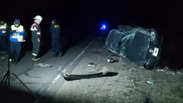 Dos muertos tras un vuelco fatal en Entre Ríos: confirmaron las identidades de las víctimas