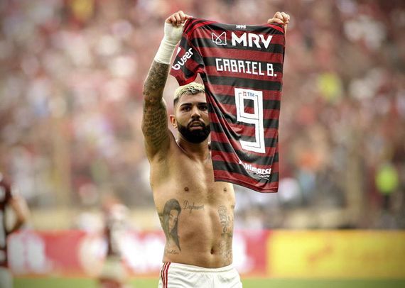 "Gabigol” igualó un récord que sólo tenía Riquelme