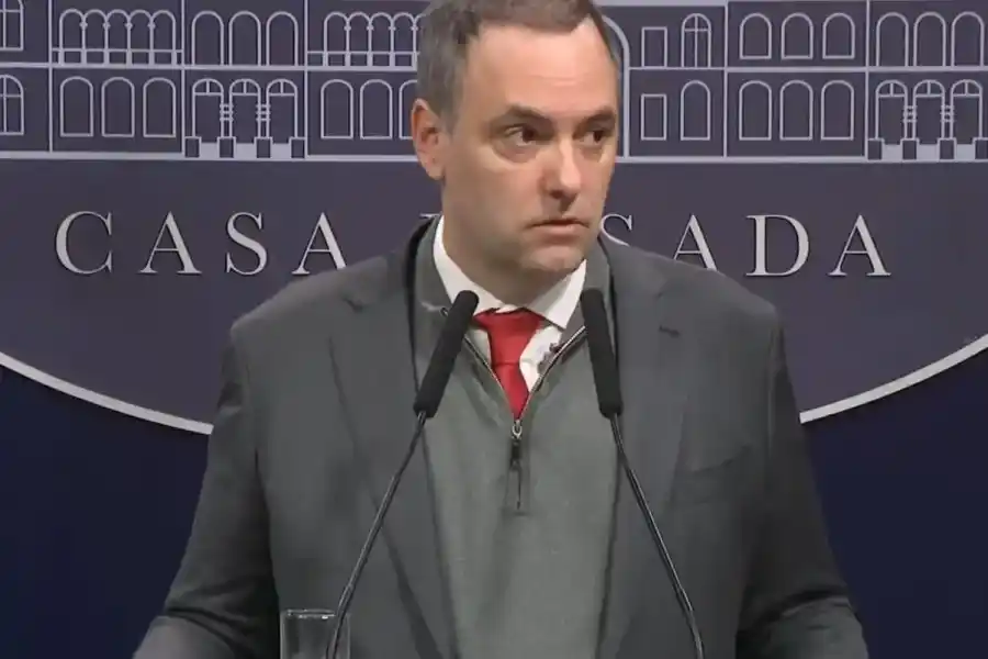 Adorni, sobre los audios de Karina Milei: "Si son verdaderos estamos ante un escándalo sin precedentes"