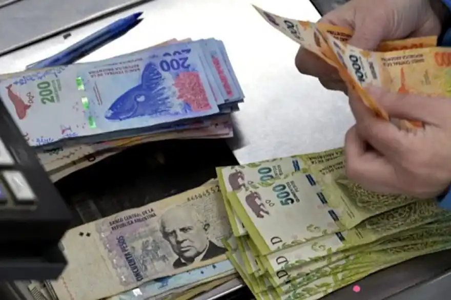 Convocan al Consejo del Salario para analizar nuevos aumentos del sueldo mínimo