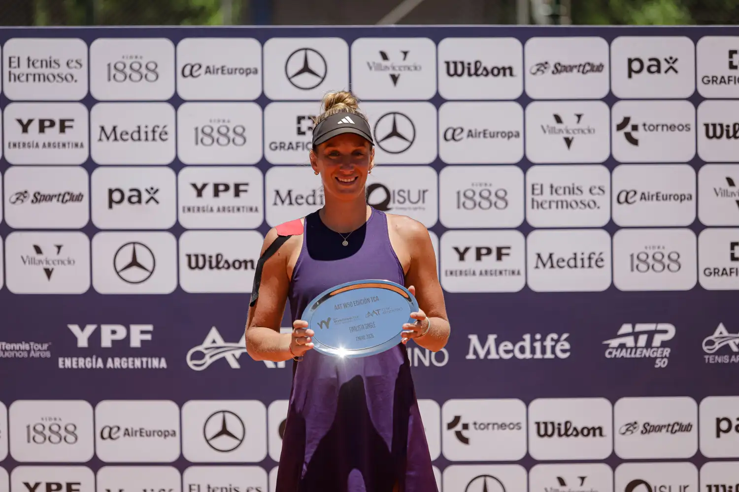 Gran semana para Vito Bosio que, tras su primera final en un W50, subirá 46 puestos en el ranking de la WTA. Foto: Prensa AAT