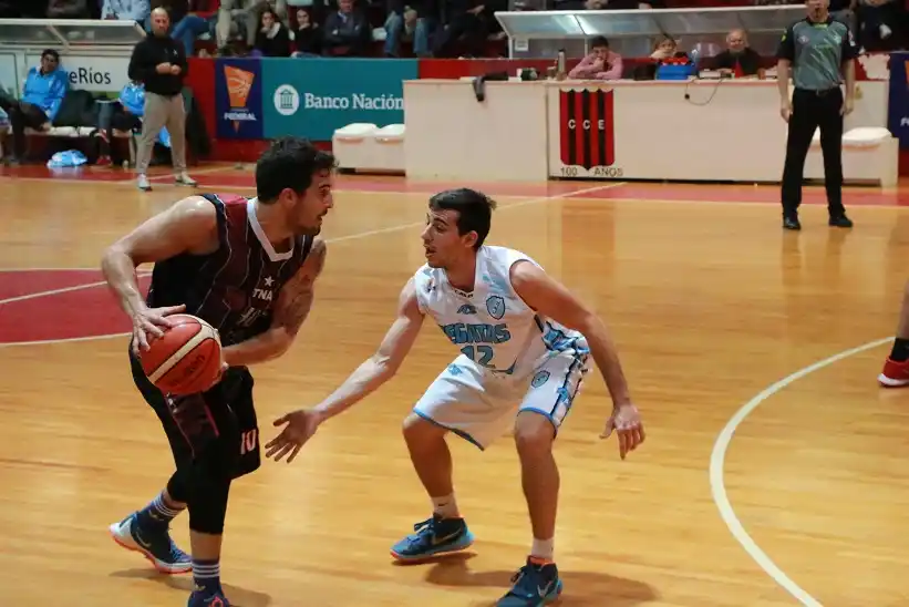 Central derrotó a Regatas Uruguay en el inicio de la Copa Ernesto Etchemendy