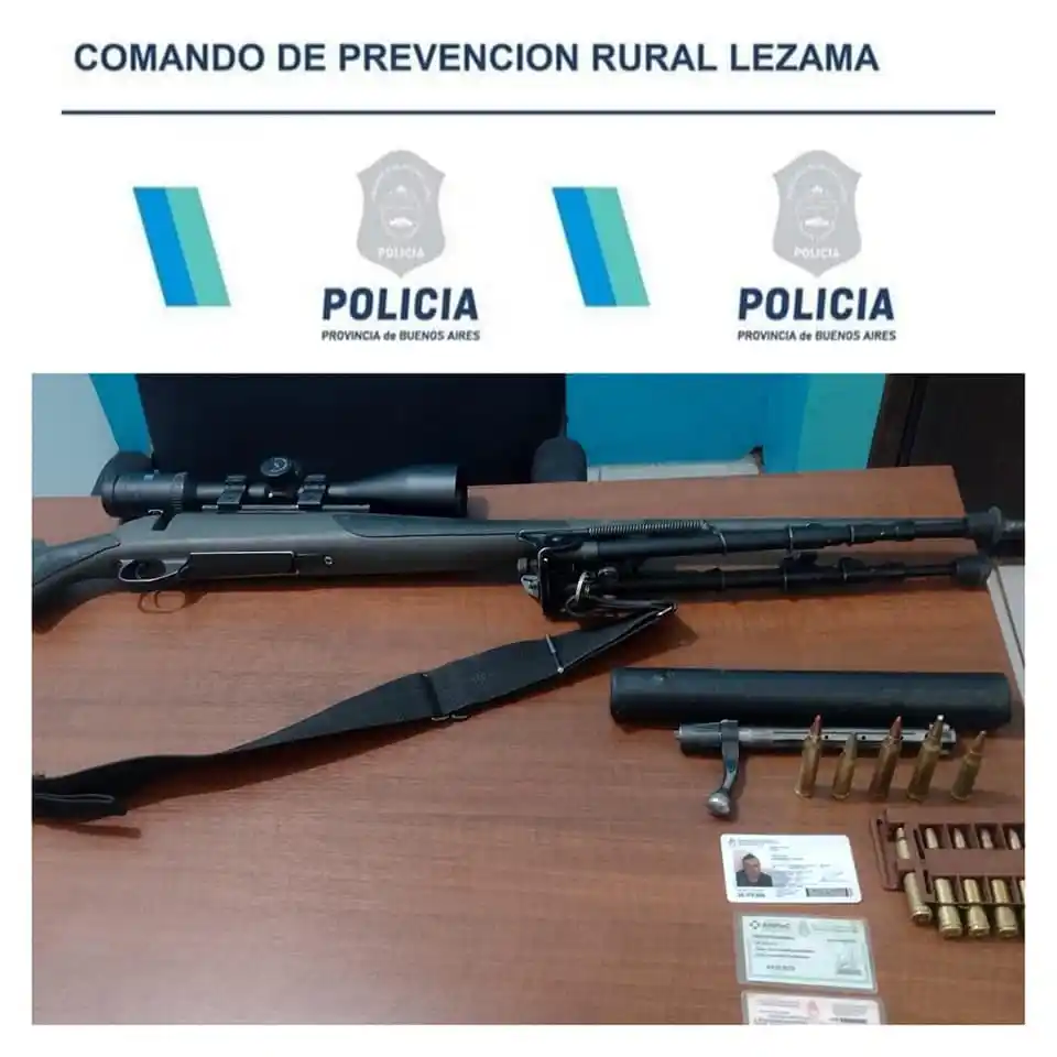 Aprehenden a dos cazadores en un campo de Lezama