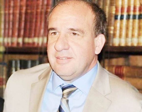 Vitor presentó un proyecto para reglamentar el Juicio Político