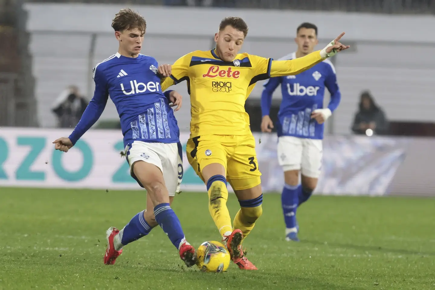 Nico Paz (Como) y Mateo Retegui (Atalanta). Se enfrentaron en la fecha 22 de la Serie A