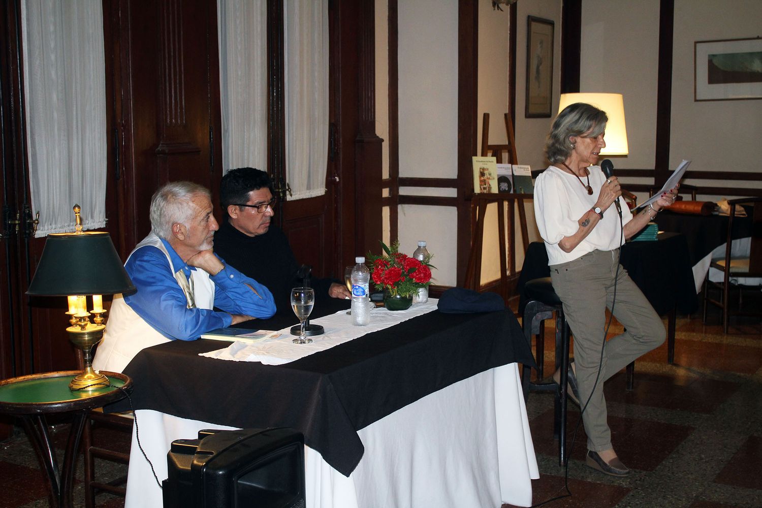 El escritor chileno Quezada presentó su último libro en nuestra ciudad