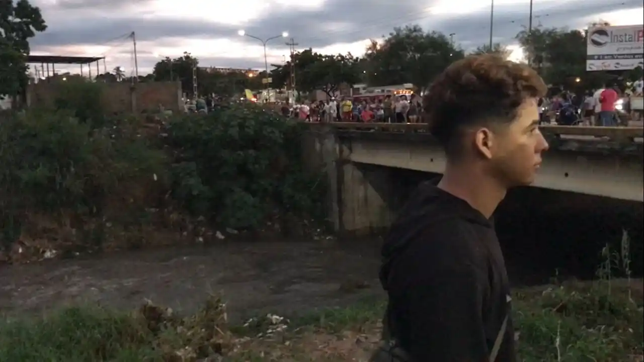 ¡NO LO CONSIGUEN! Continúa la búsqueda del niño arrastrado por la corriente en Barquisimeto (+Video)