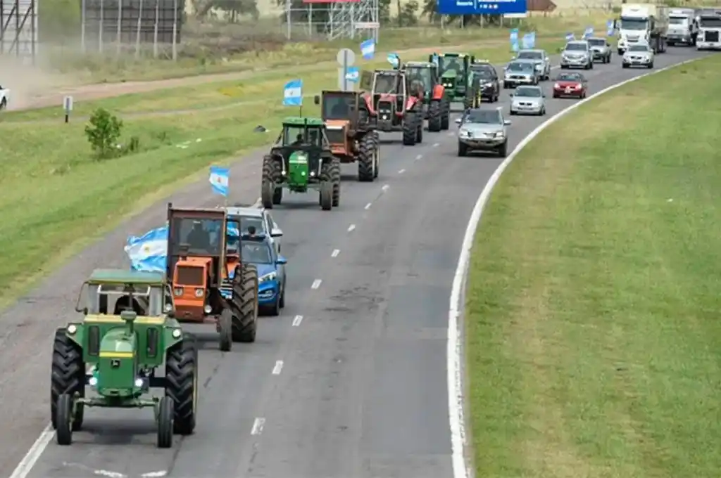 Comenzó el paro de comercialización de granos y hacienda