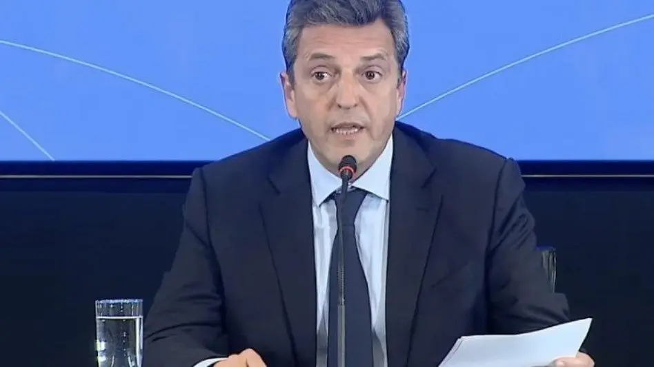 Massa anunciará que aumentan los límites para comprar con tarjetas de crédito