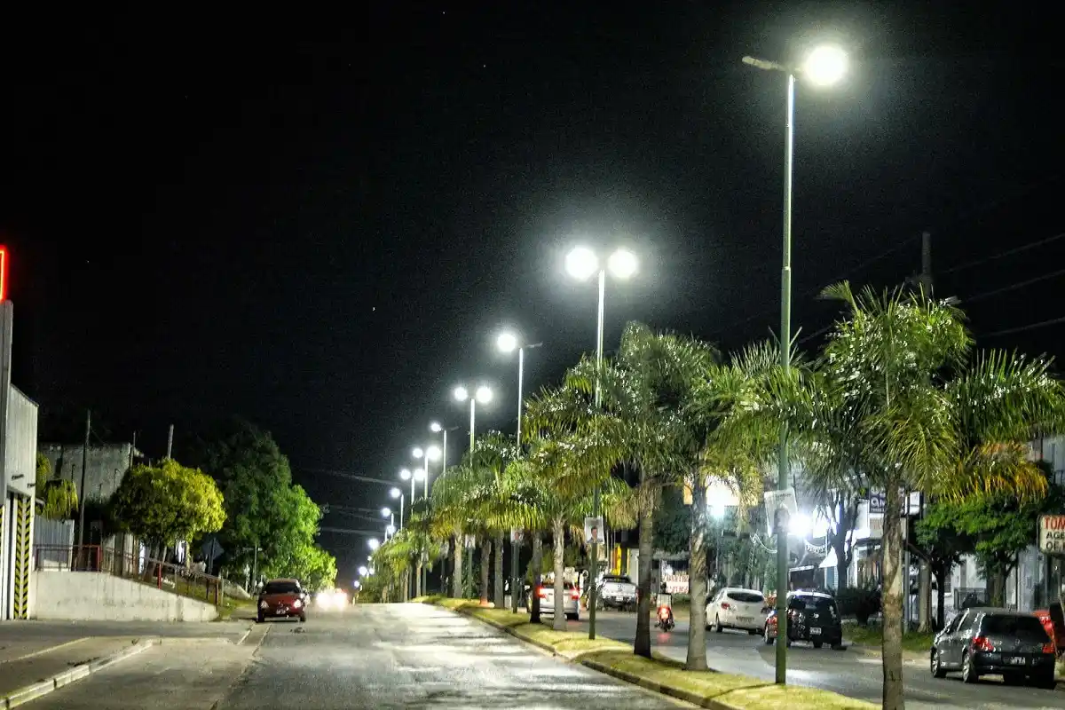 La ciudad se ahorra $3 millones mensuales  en el pago de alumbrado público