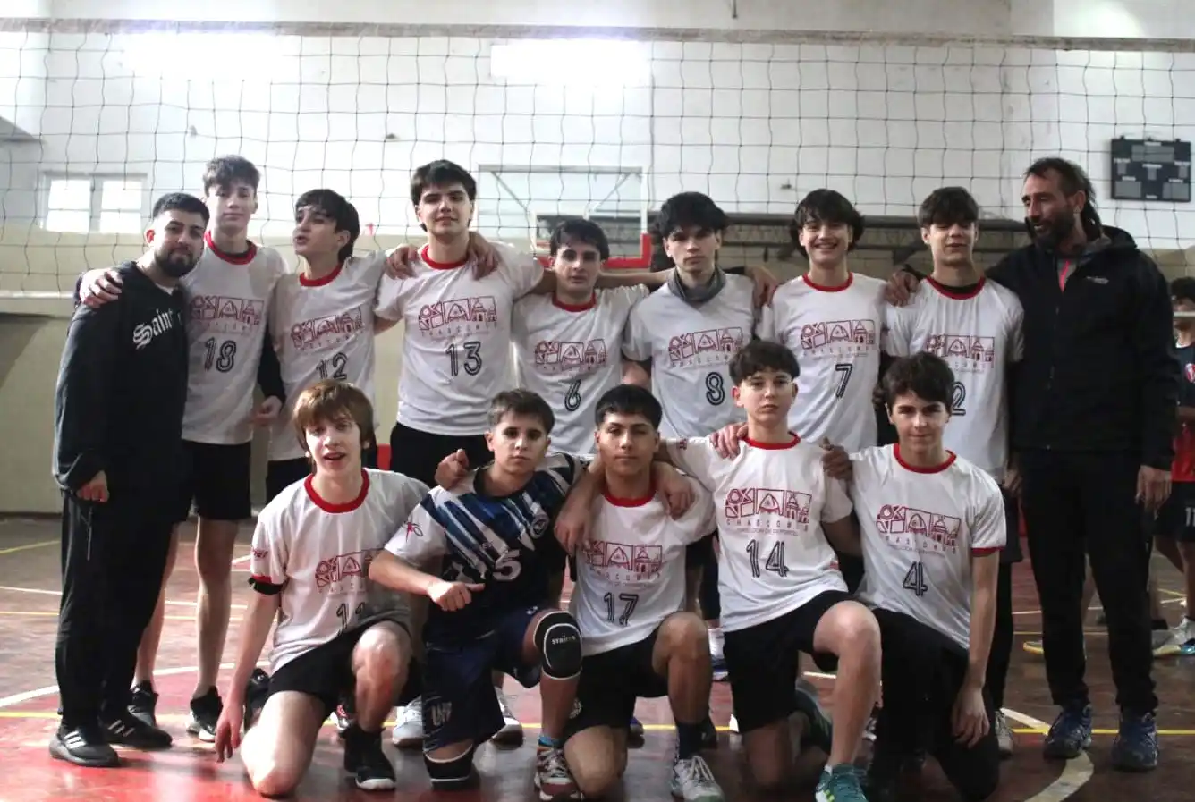 El vóley masculino del Club de Pelota Chascomús recibe hoy a Ranchos