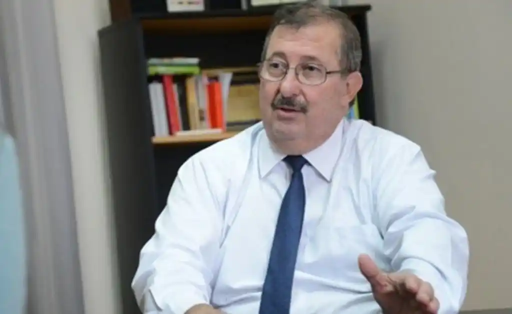 Para Cappiello, el vacunatorio Vip es una falta de respeto a la gente