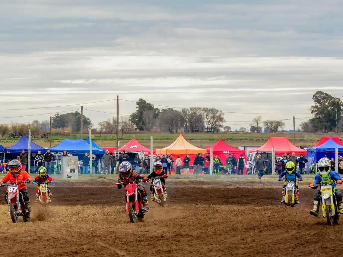 Valentino Bogue brilló en Trenque Lauquen y sueña con el título del MX 5&33