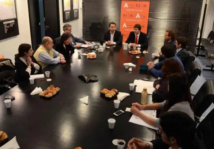 Evalúan implementar programa "Pago por Desempeño" en hospitales provinciales