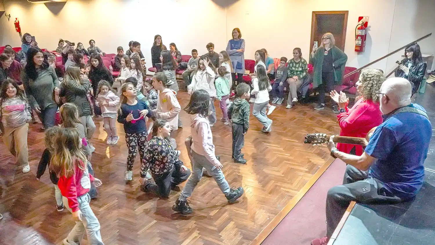 Talleres, juegos y música convocaron a los más pequeños a divertirse