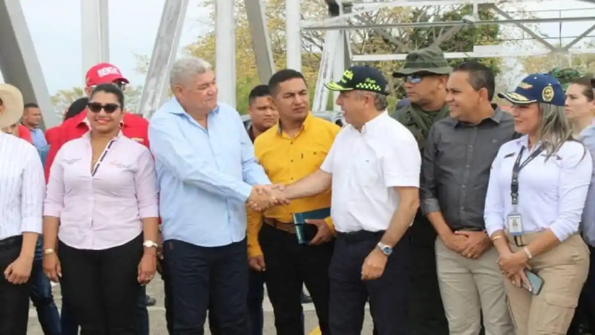ESTE ES EL SEGUNDO PUENTE internacional que se abre para el paso hacia Colombia