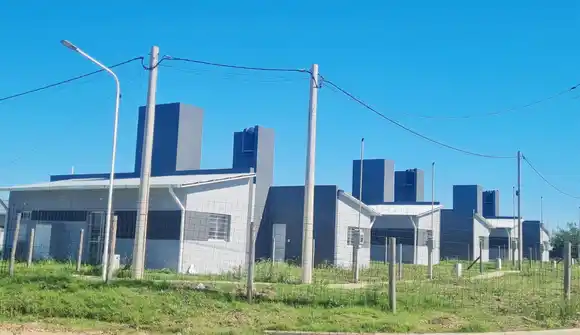 En Rosario del Tala presentan un gran avance las 28 viviendas